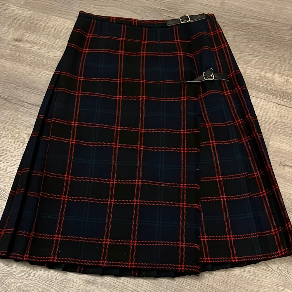 Brendella Plaid Women's Wool Kilt Skirt with Buckle Accents SZ M